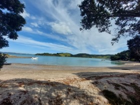 Photos of beautifully Waiheke Island