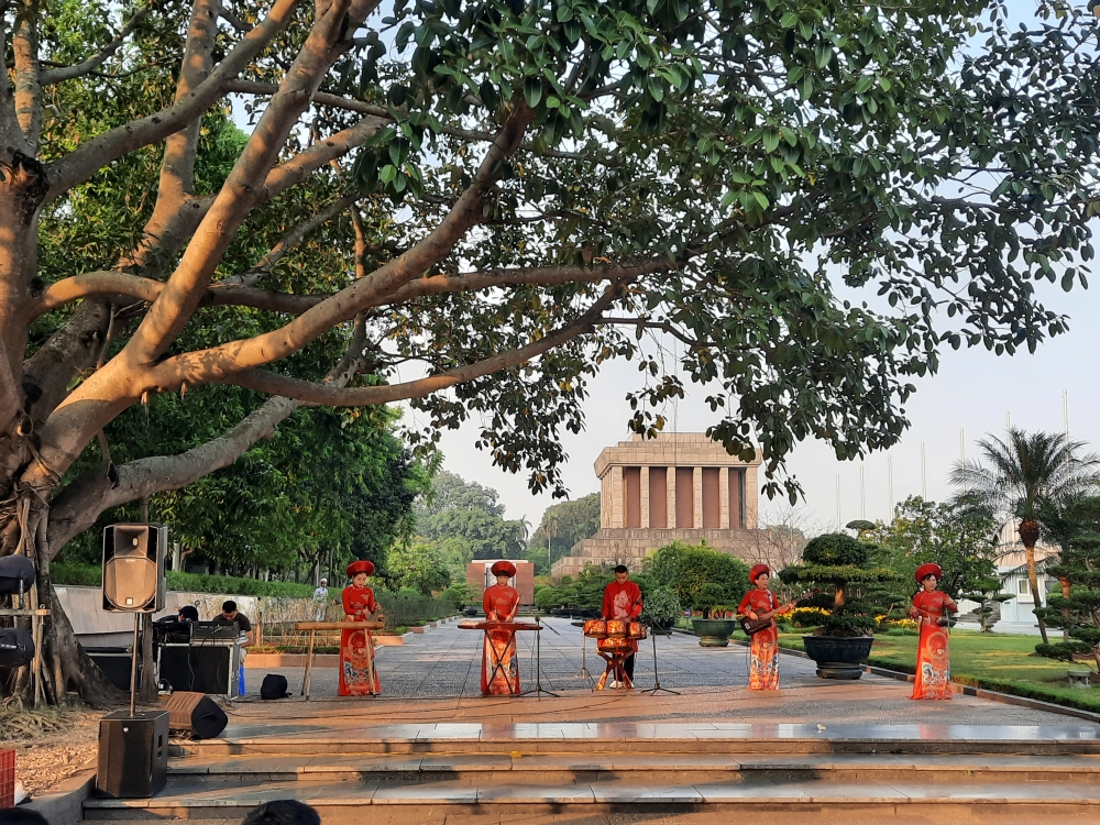 Ha Noi - Ho Chi Minh Complex