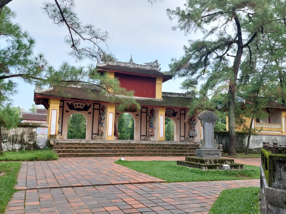 Gardens of Mausoleum of Emperor Tu Duc