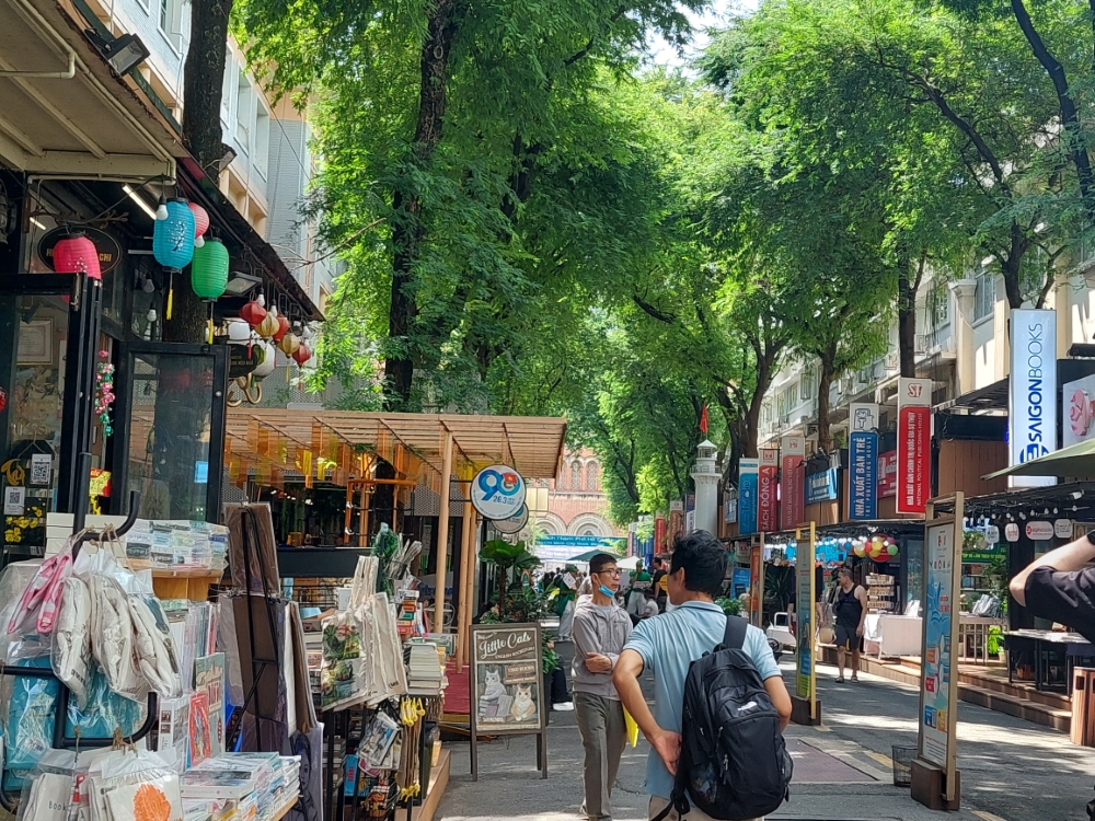 Ho Chi Minh City - Book Street