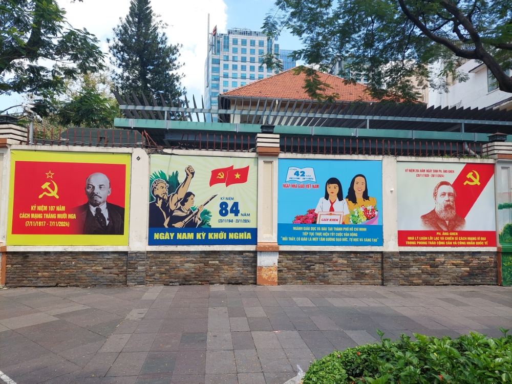 Viet Nam - Street Posters